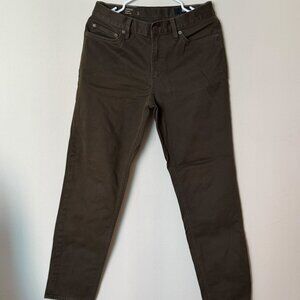 Banana Republic Athletic Traveler Pant 31 x 30 Dark Olive